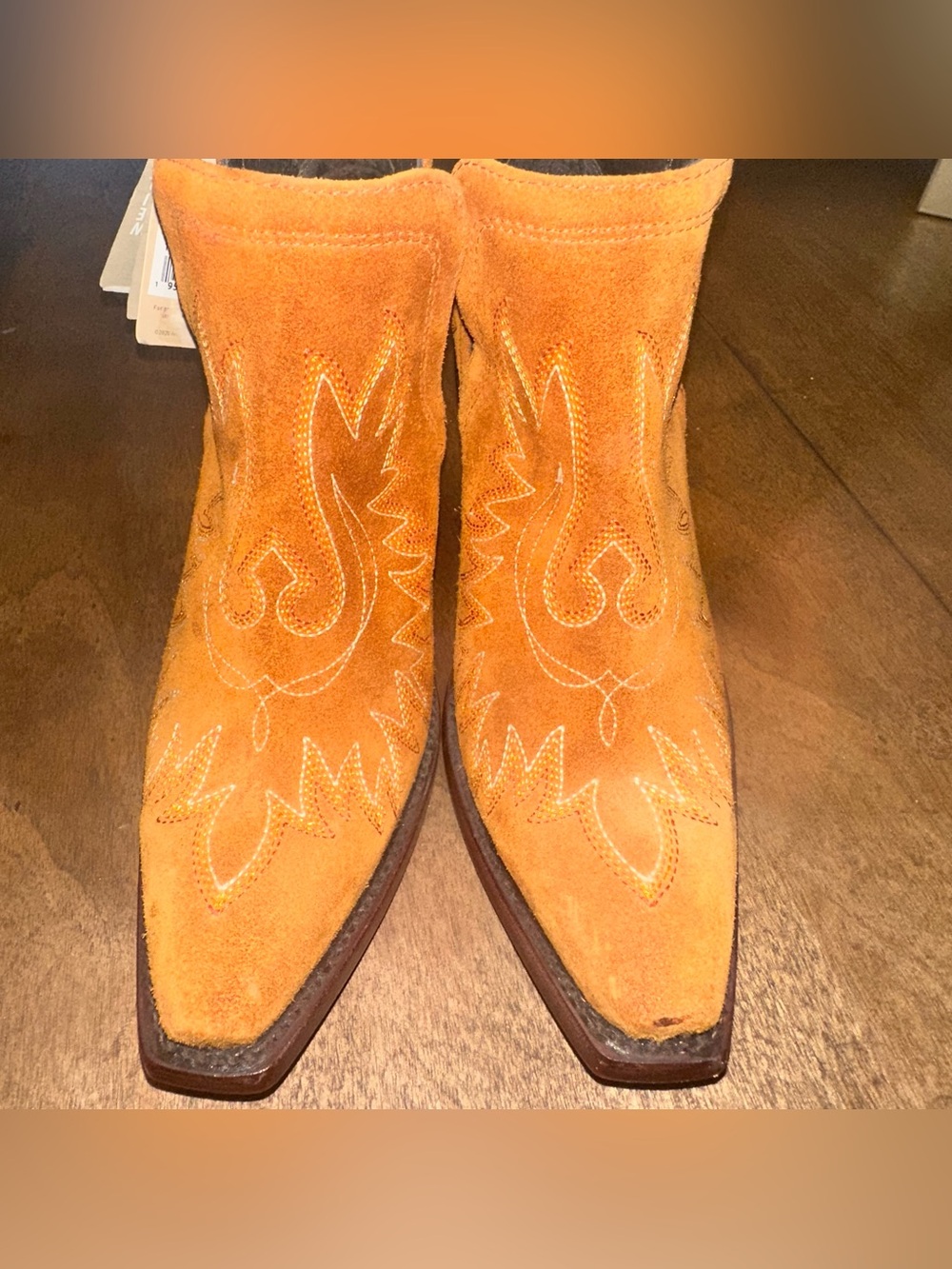 NWOB ARIAT WOMEN'S DIXON FASHION BOOTIES - SNIP TOE Sz 7 - Picture 6 of 16